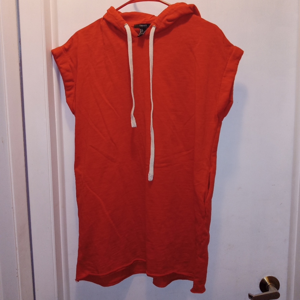 FOREVER 21 SIZE LARGE RED TUNIC HOODIE